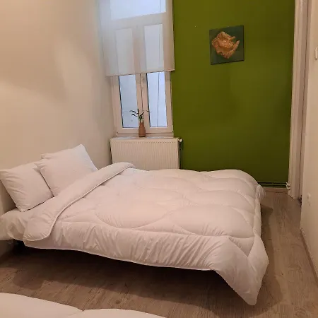 Maria's Апартаменти *